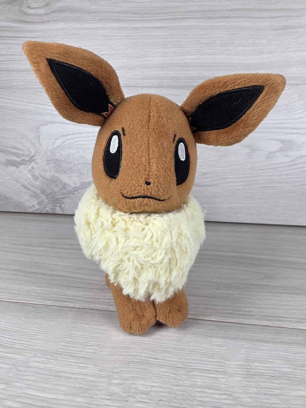 Pokémon Eevee 8" Plush by Tomy Character Anime Merchandise SU56